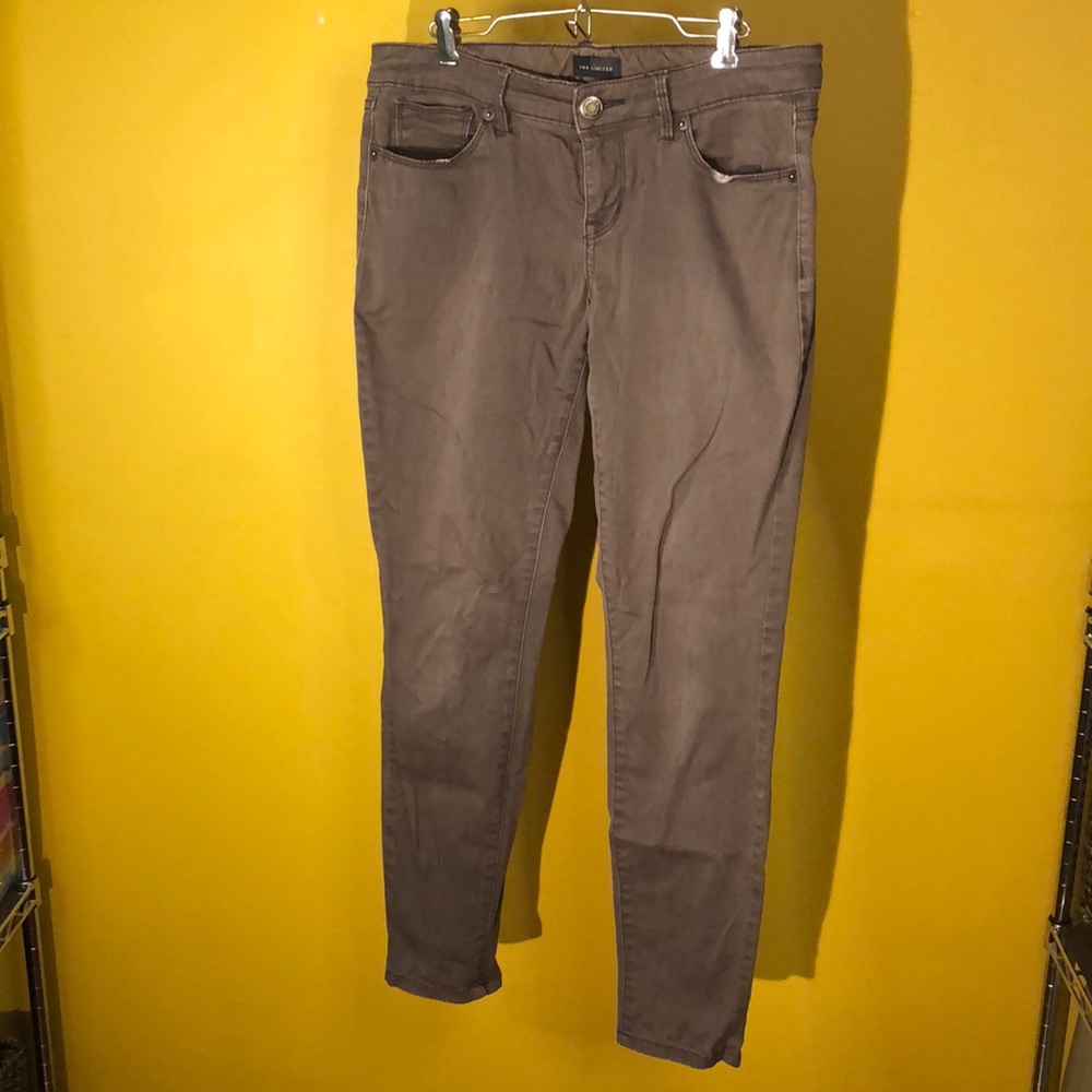 Grey skinny jeans
